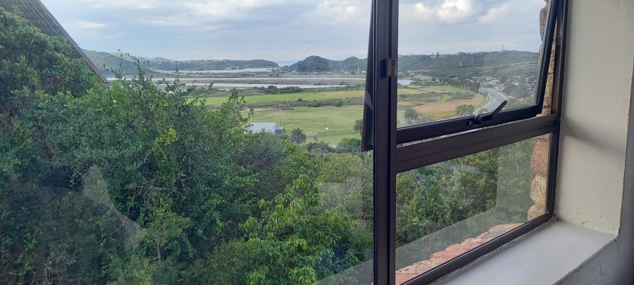 6 Bedroom Property for Sale in Bergsig Western Cape